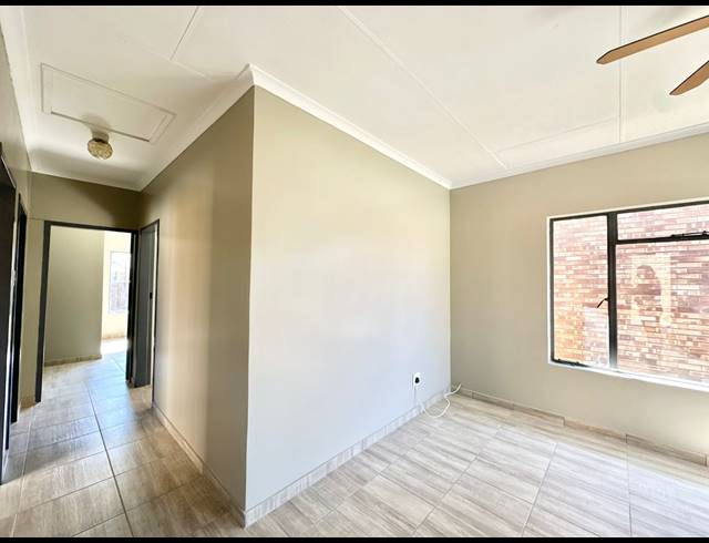 3 BEDROOM HOUSE FOR SALE IN IVY PARK
